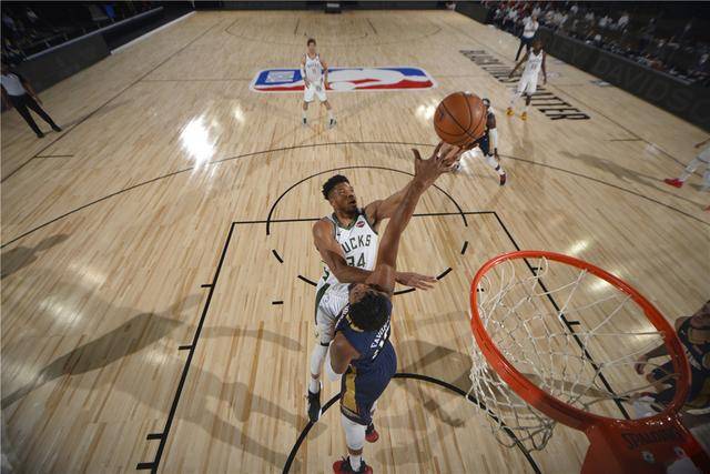 足球与篮球的激情碰撞，从足球巴巴到NBA01的直播盛宴