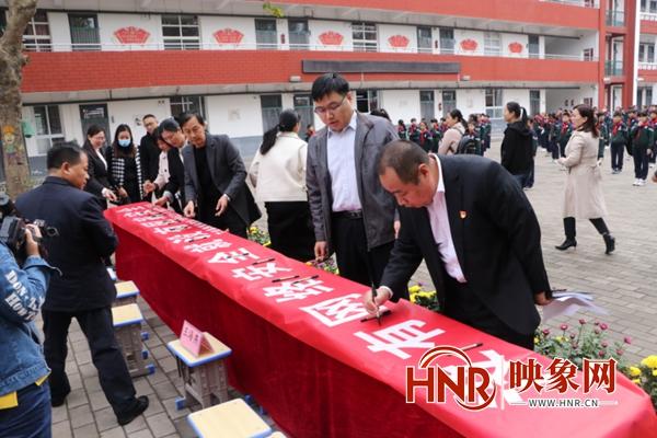 充值在实况足球手游中的双刃剑，利弊分析