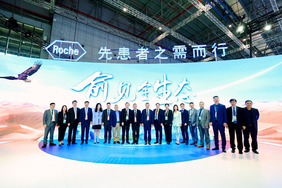 探索六福珠宝官方旗舰店，品质与创新的璀璨交汇