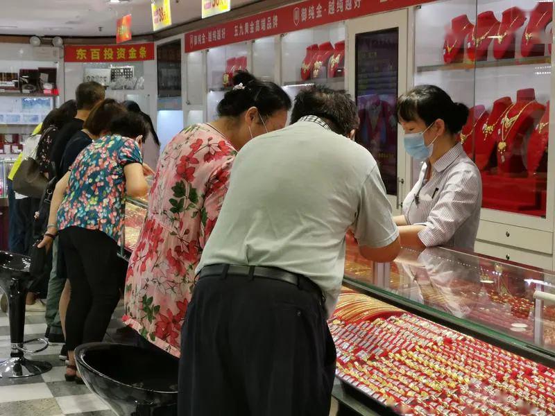 现在的金首饰价格，市场动态、影响因素与投资考量