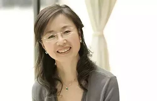 实事求是的光辉典范，从屠呦呦的青蒿素发现谈起
