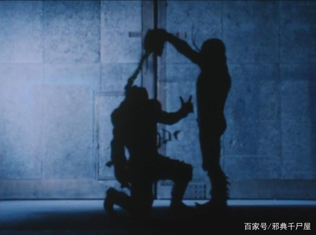 场景不亮，暗处的人性光辉