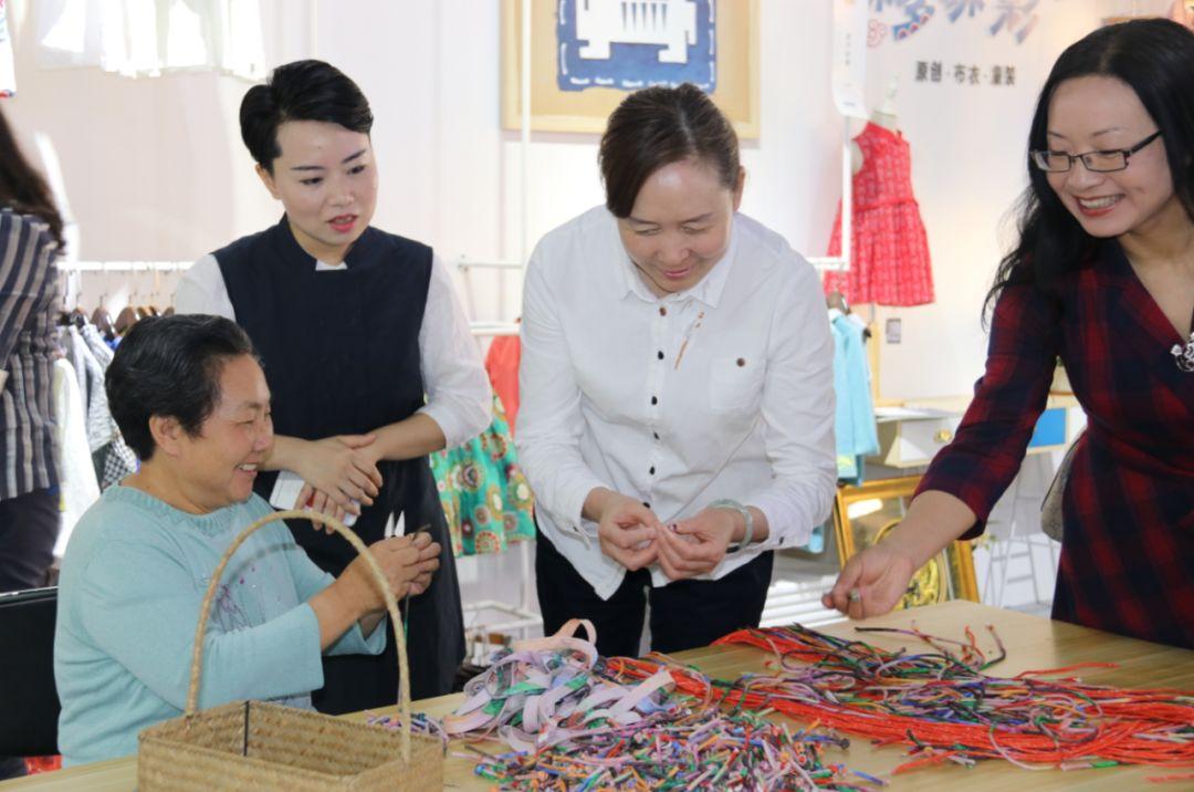 中华彩摘网，汇聚多彩文化，点亮智慧之光中华彩摘网布衣天下
